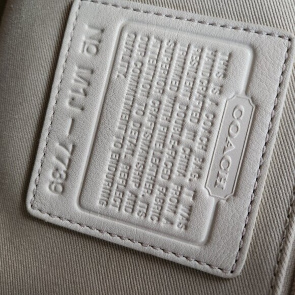 Euc Vintage Coach Hampton Pink & White Leather Shoulder Bag Tote Purse - Picture 16 of 16